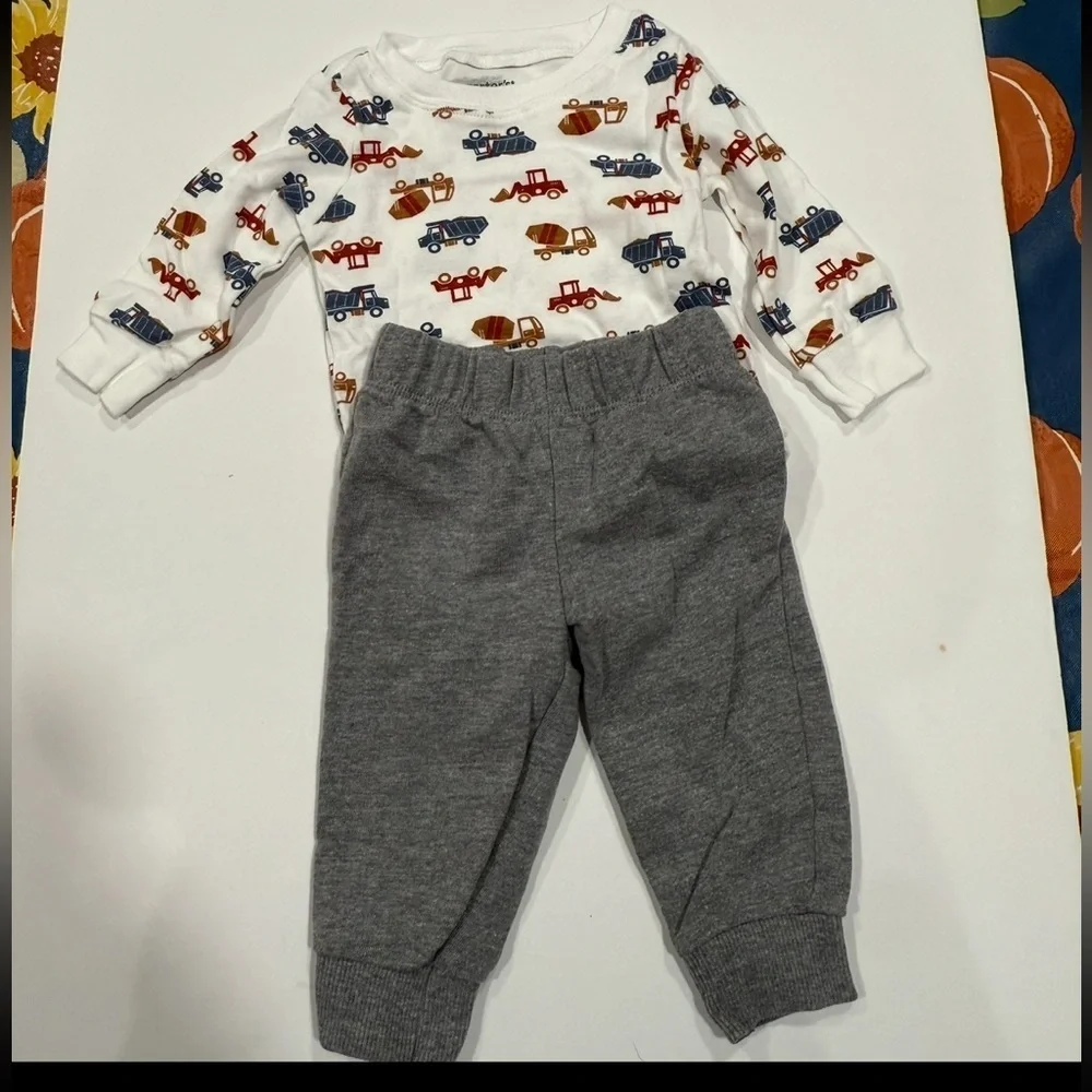 Carter’s Boys 3-6 month long sleeve truck shirt and gray sweatpants Construction